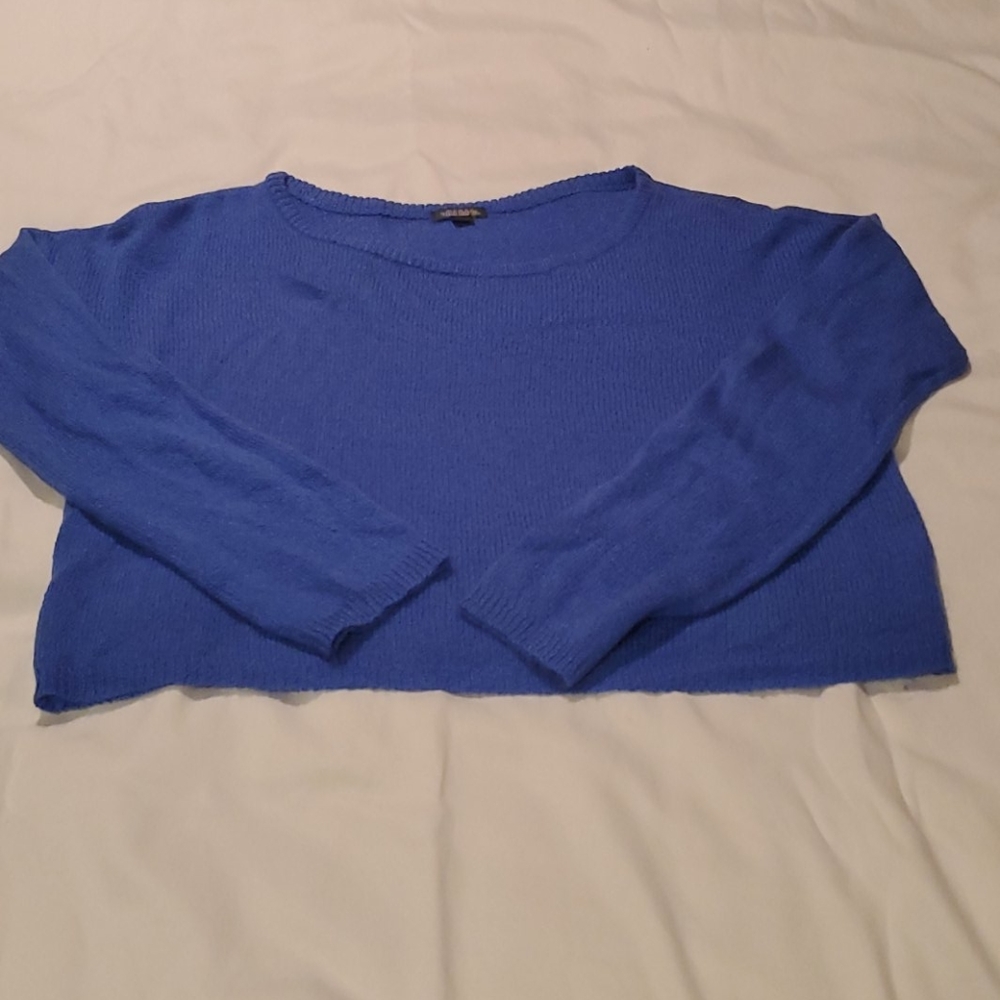 Cropped sweater